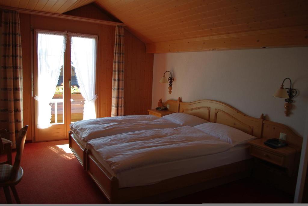 Hotel Adler ซิกริซวิล ภายนอก รูปภาพ