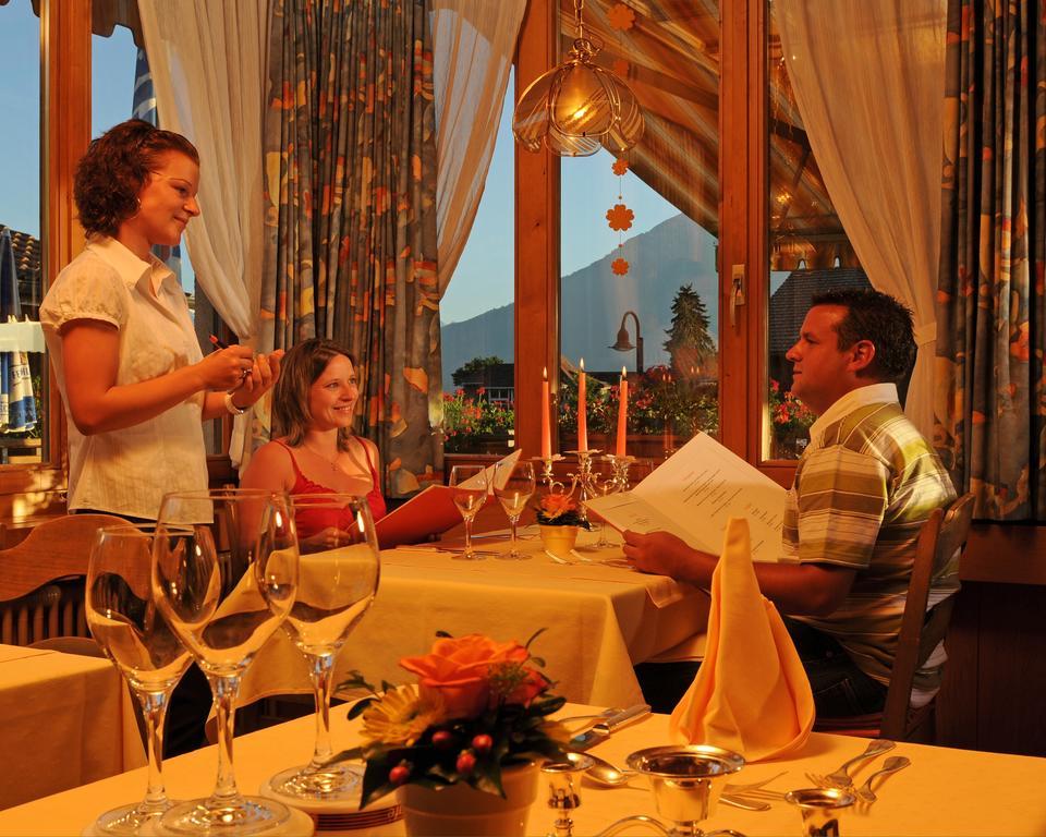 Hotel Adler ซิกริซวิล ภายนอก รูปภาพ