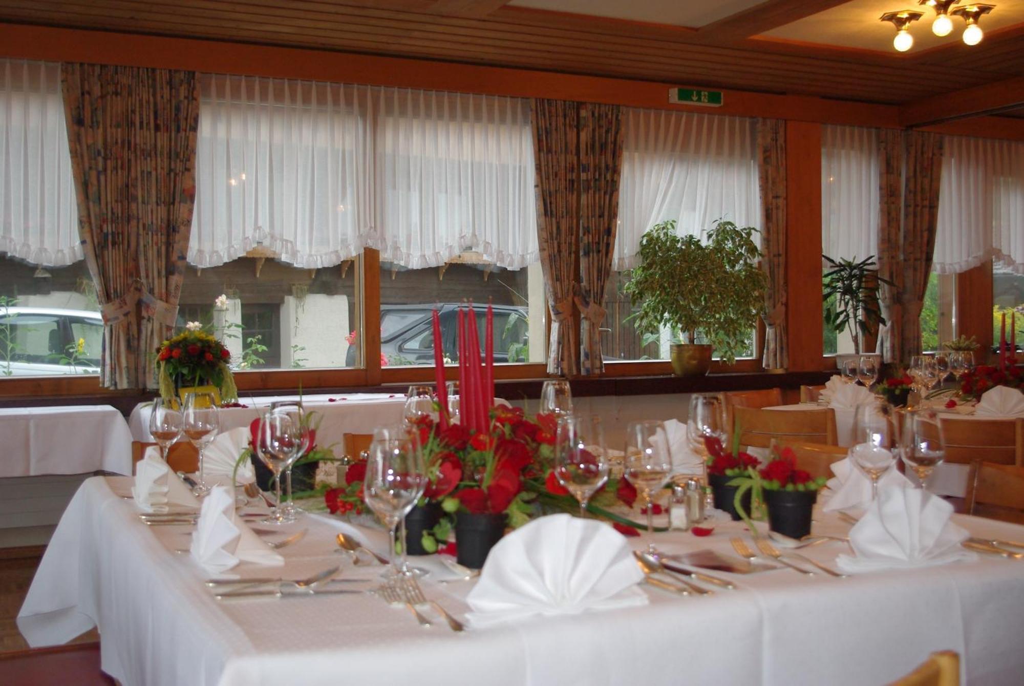 Hotel Adler ซิกริซวิล ภายนอก รูปภาพ